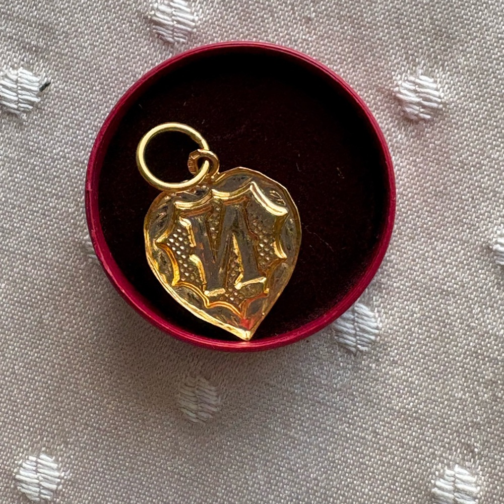 22K Solid Yellow Gold Pendant,Initial “N” Hallmark 916 Handcrafted Vintage Heart - Picture 5 of 5